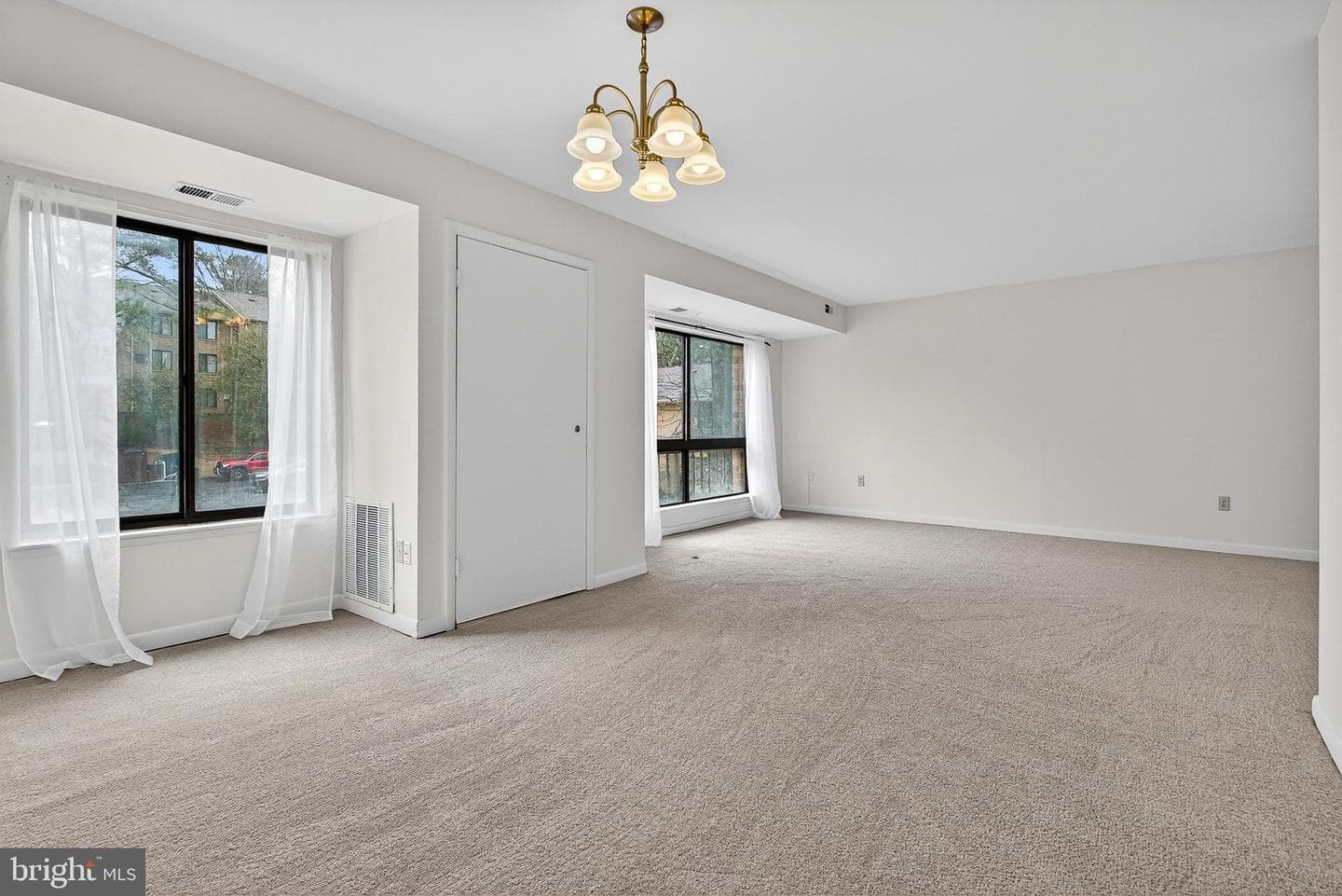 8865 Rollright Court #j photo 7