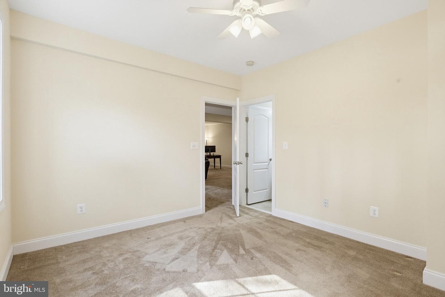 8951 Chapel Avenue photo 25