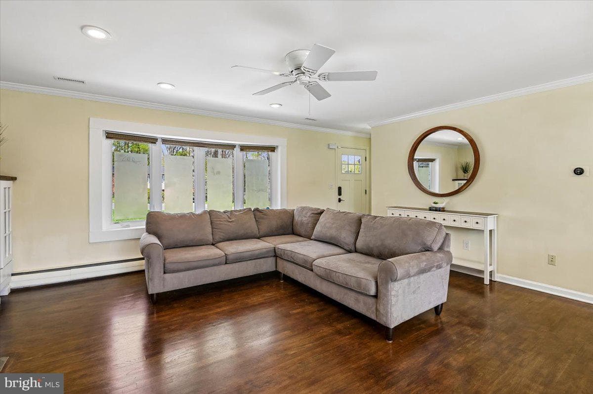 10121 Colonial Drive photo 10