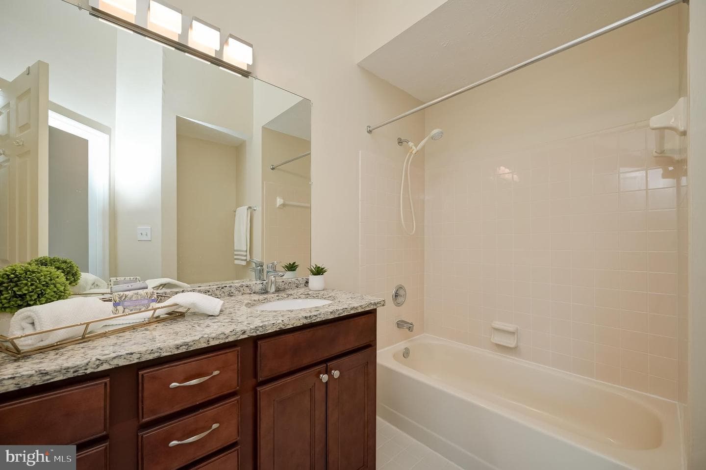 4527 Kingscup Court photo 28