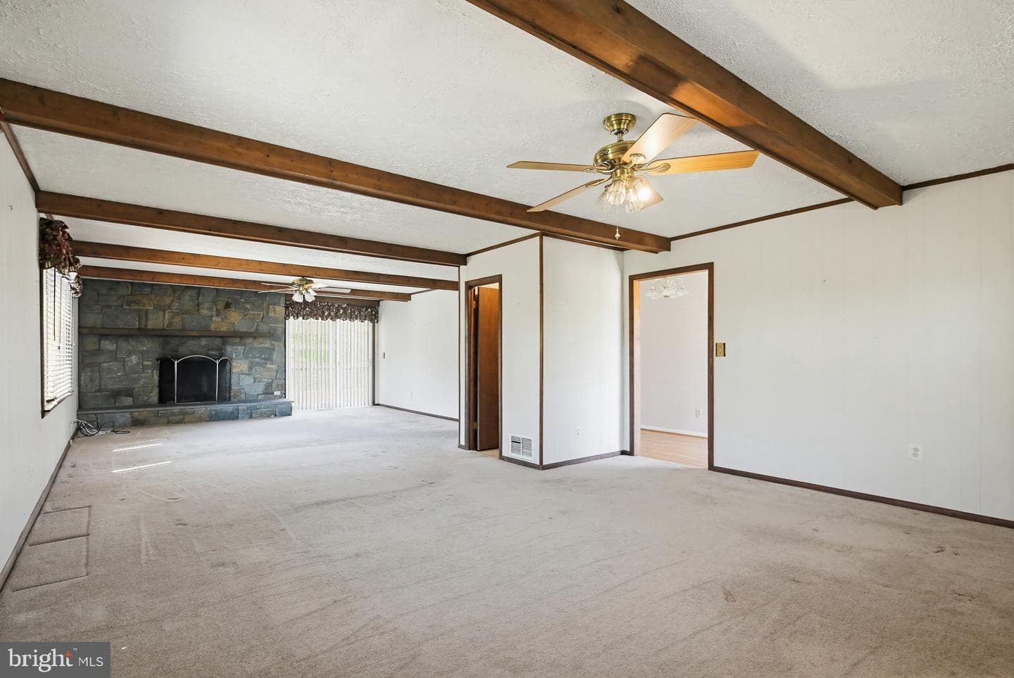 15884 Meadow Walk Road photo 11