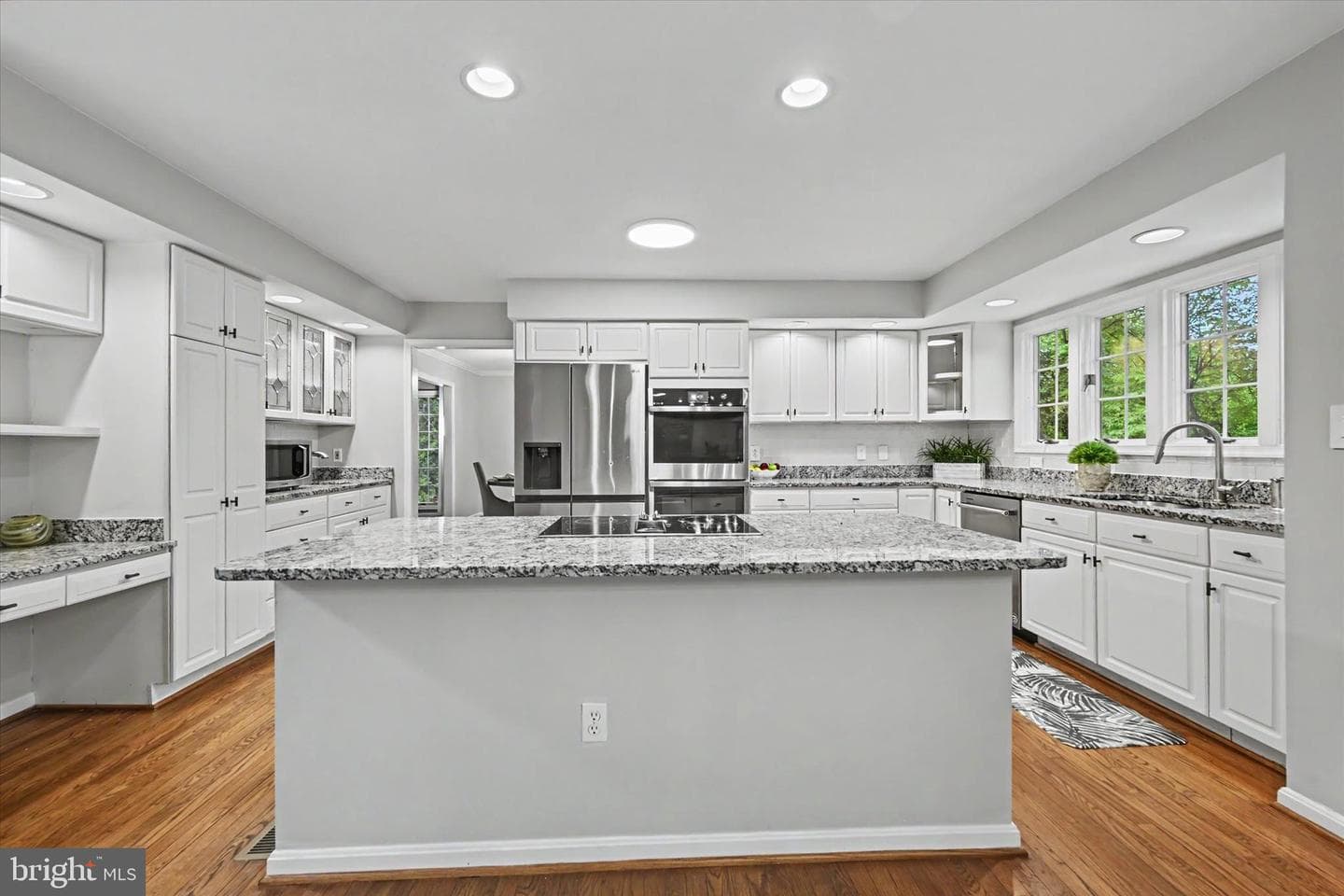 8033 Crest Road photo 11