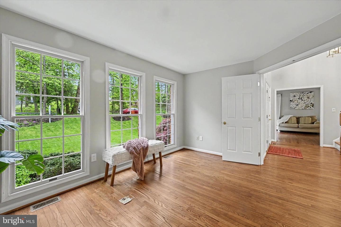 8033 Crest Road photo 6