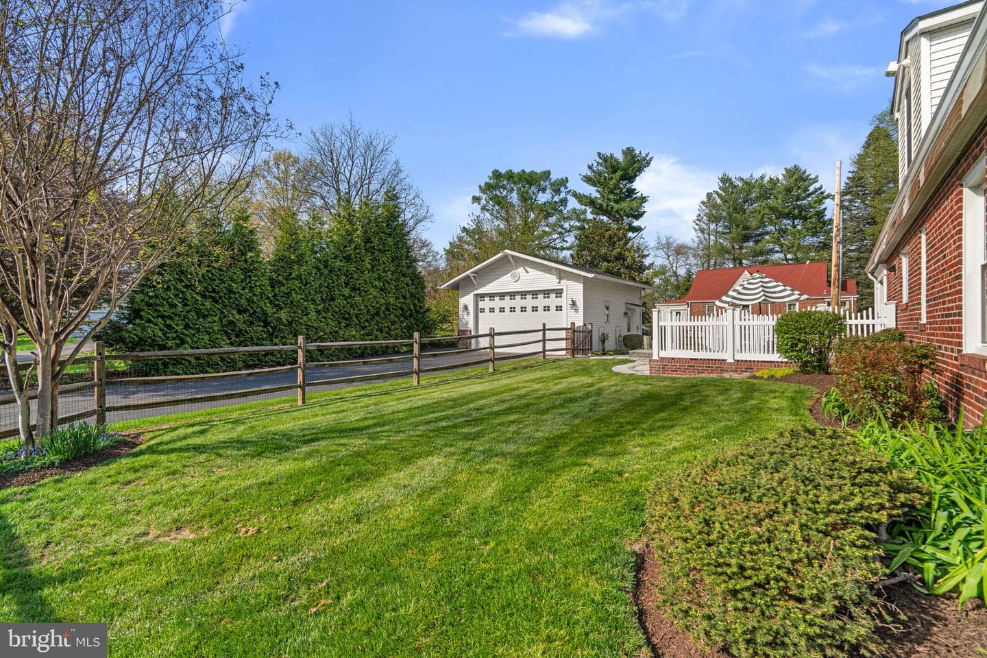 4356 Columbia Road photo 41