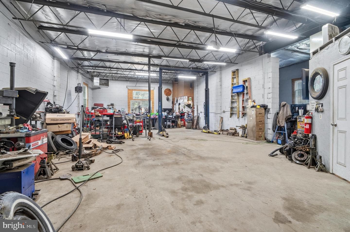 16700 Frederick Road photo 41