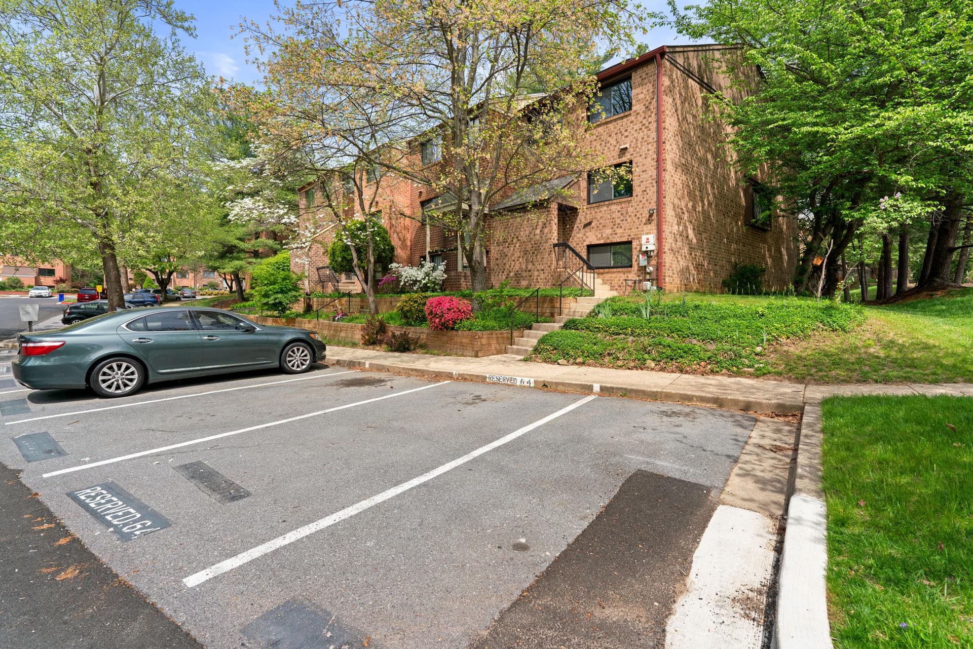 8902 Skyrock Court photo 5