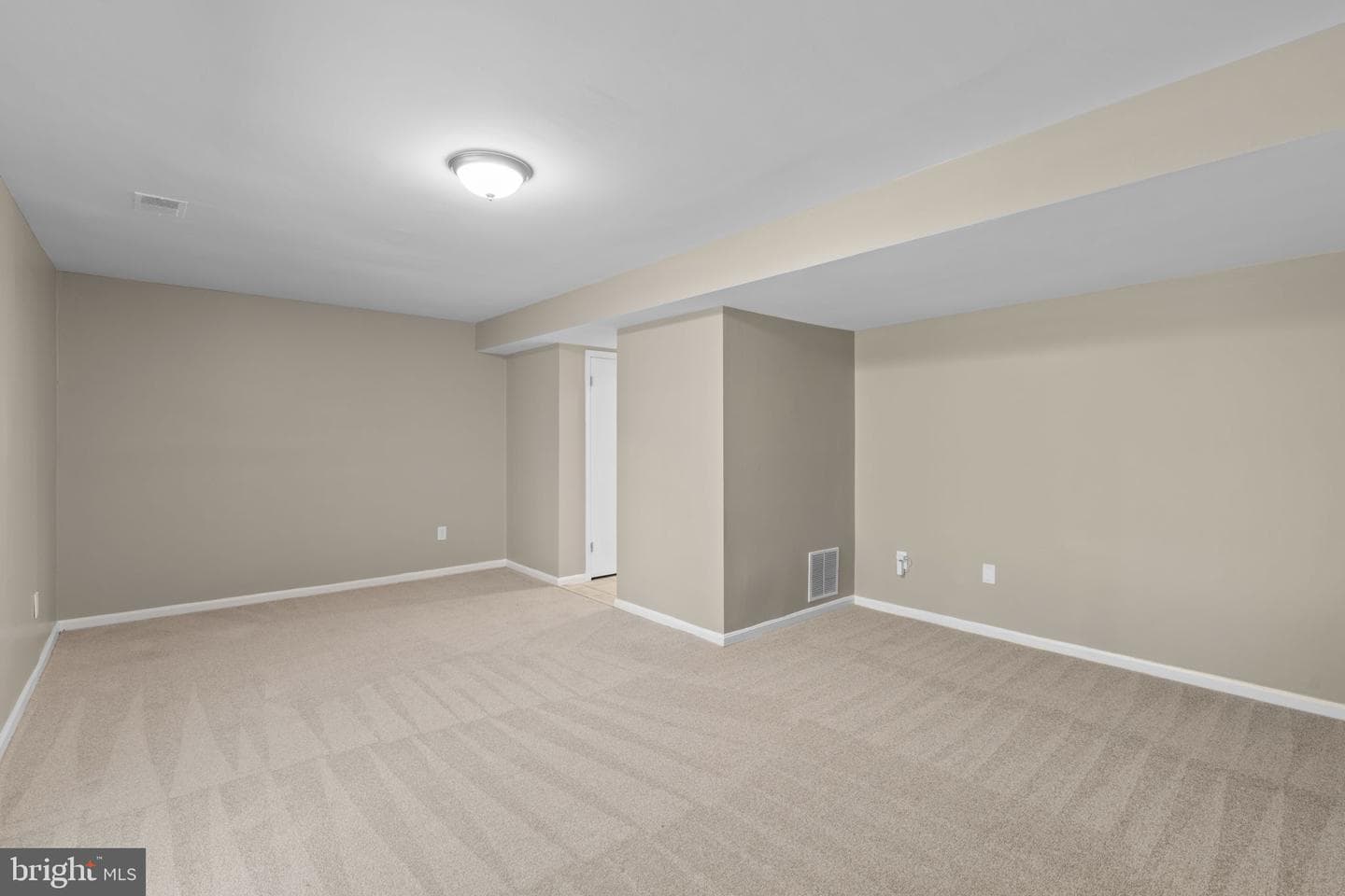 10314 College Square photo 35