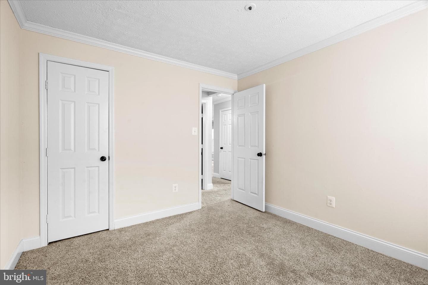 4720 Dorsey Hall Drive #602 photo 13