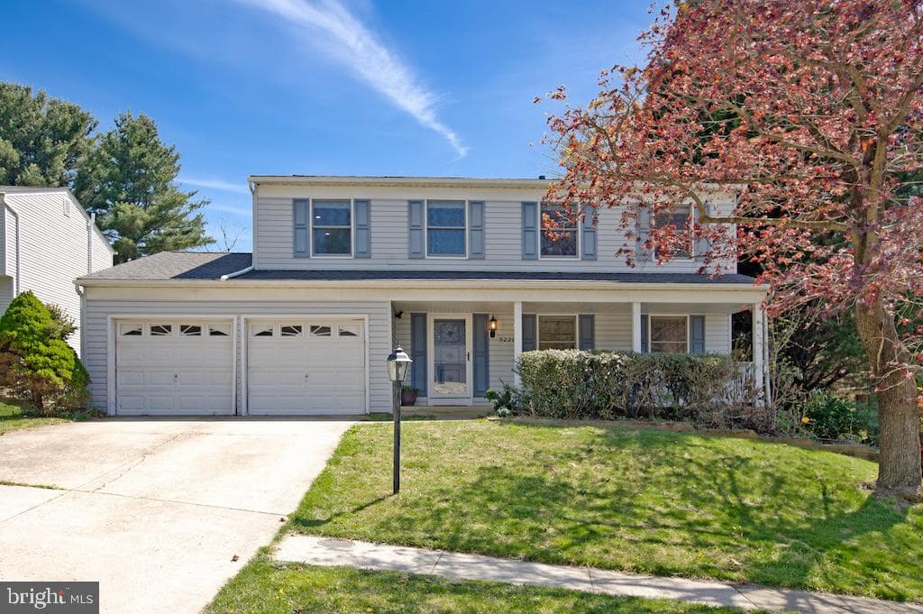 5220 Farm Pond Lane