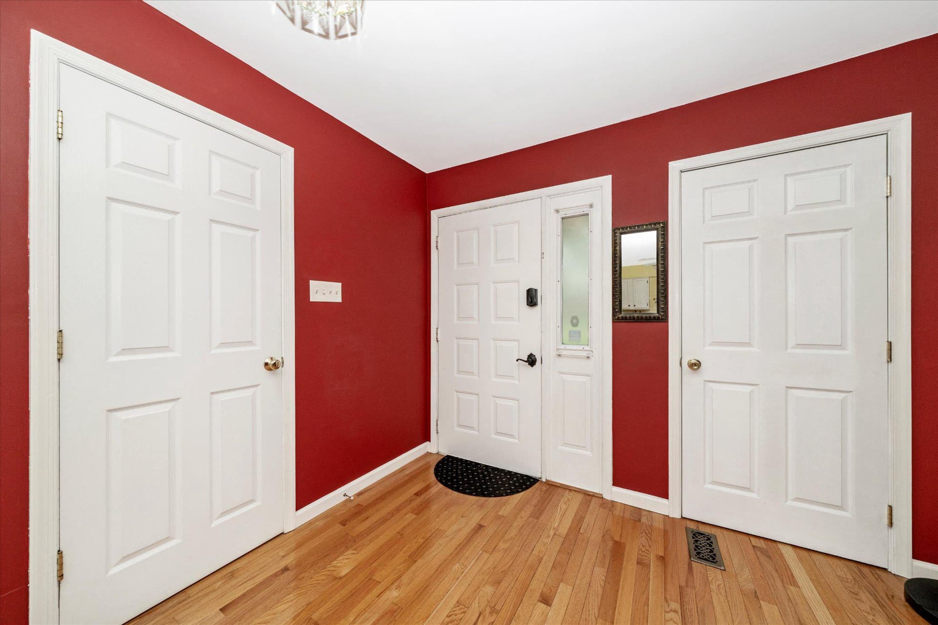 6334 Euclid Avenue photo 3