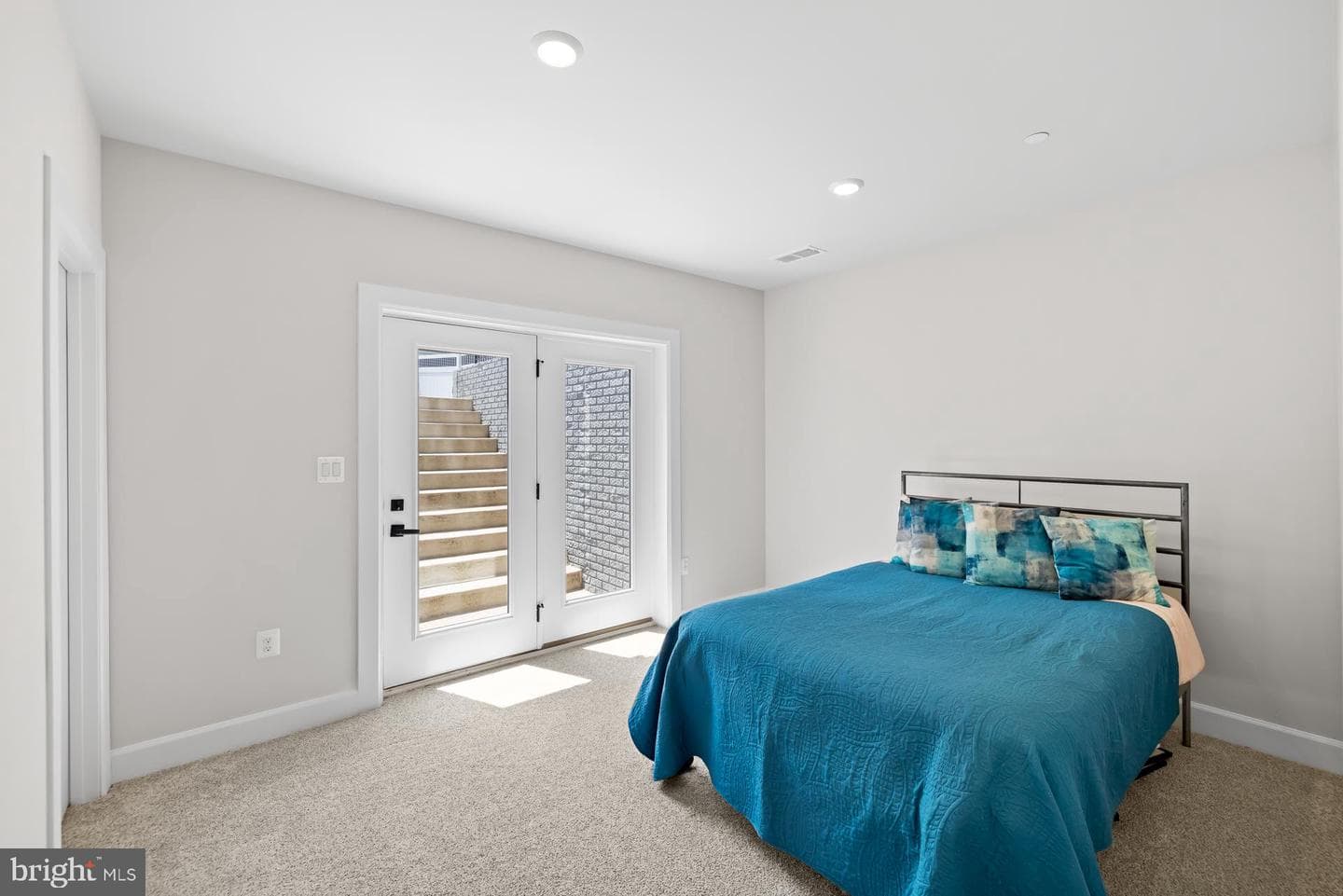 7973 Lawndale Circle photo 23