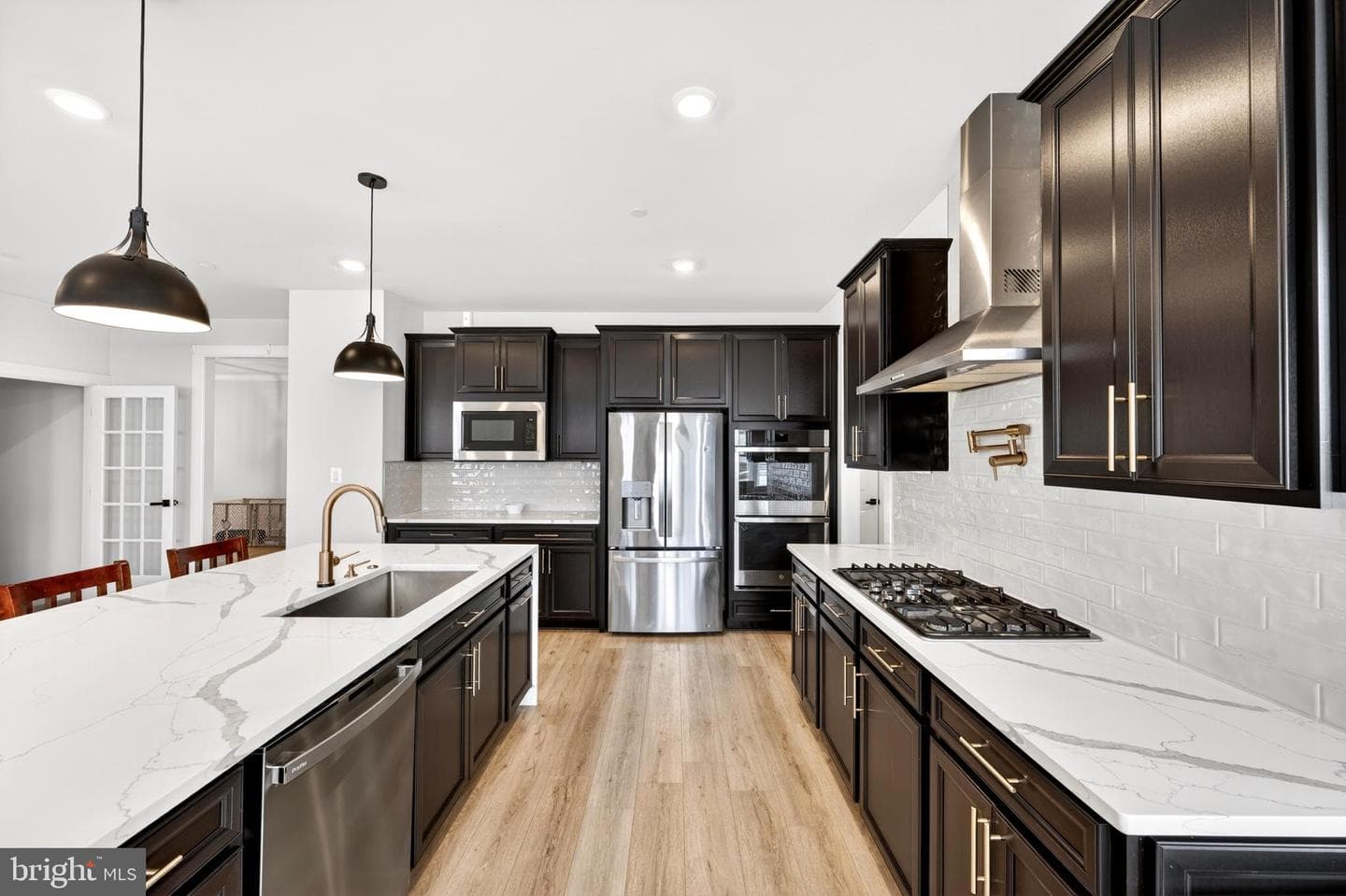 7973 Lawndale Circle photo 4