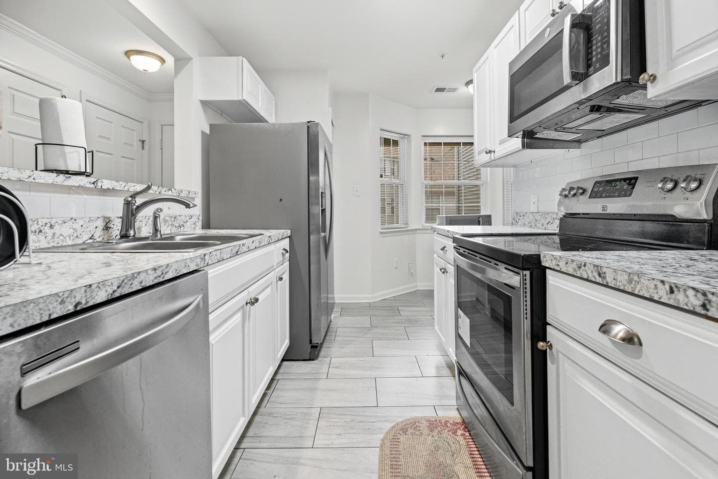 5804 Wyndham Circle #202 photo 10