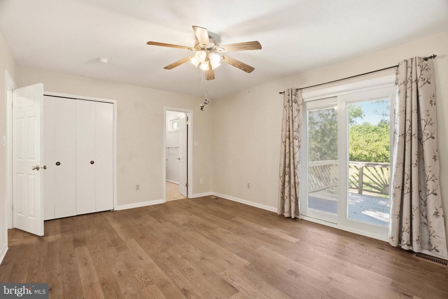6717 Sewells Orchard Drive photo 23