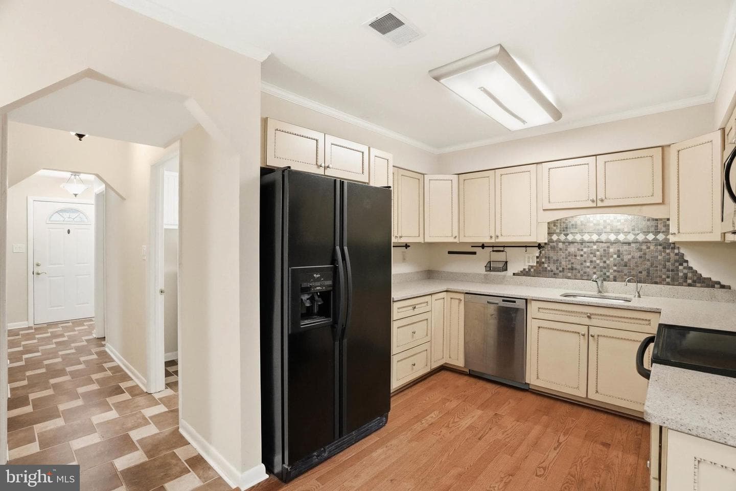 6717 Sewells Orchard Drive photo 9