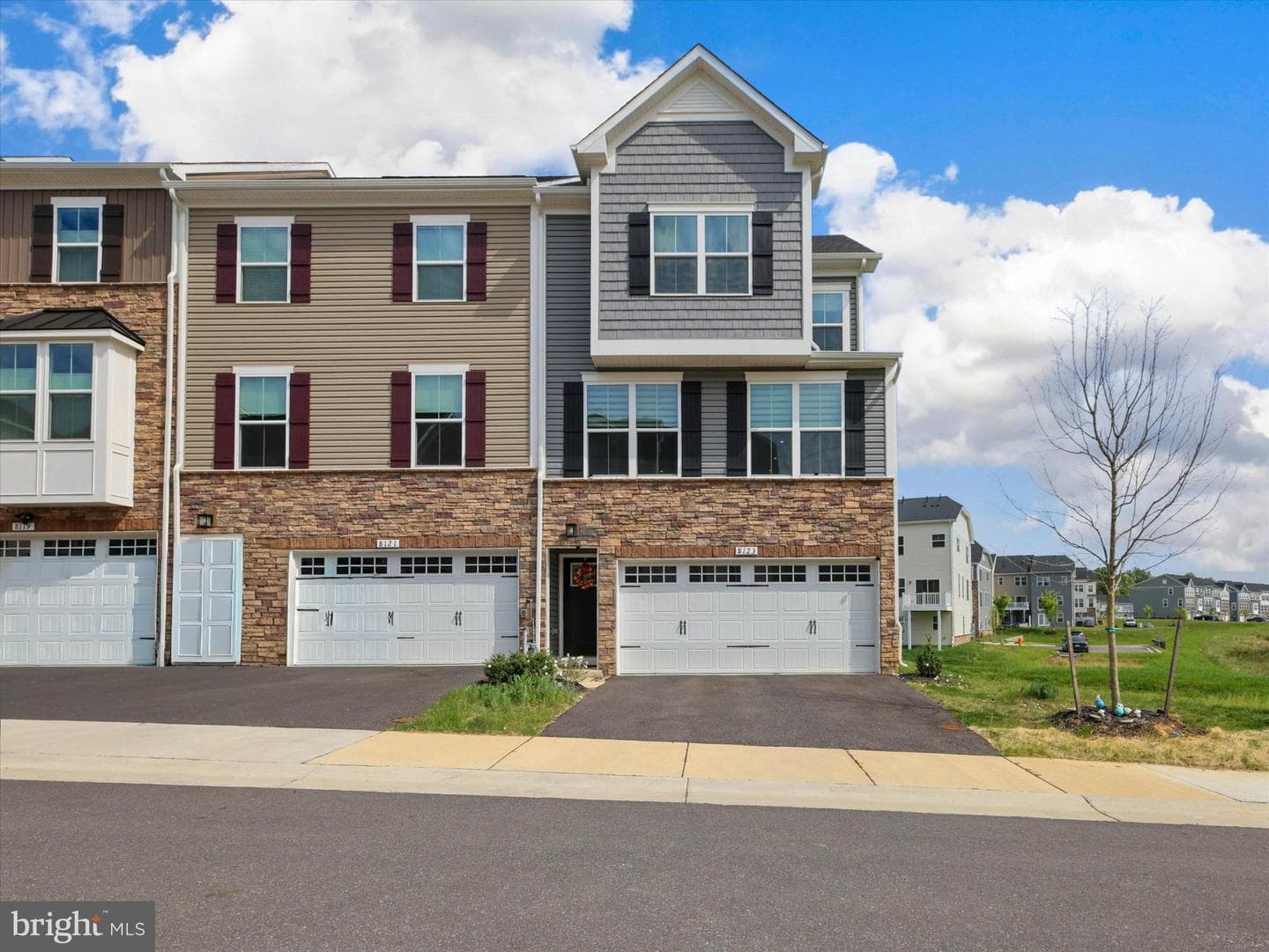 8123 Primrose Lane photo 32