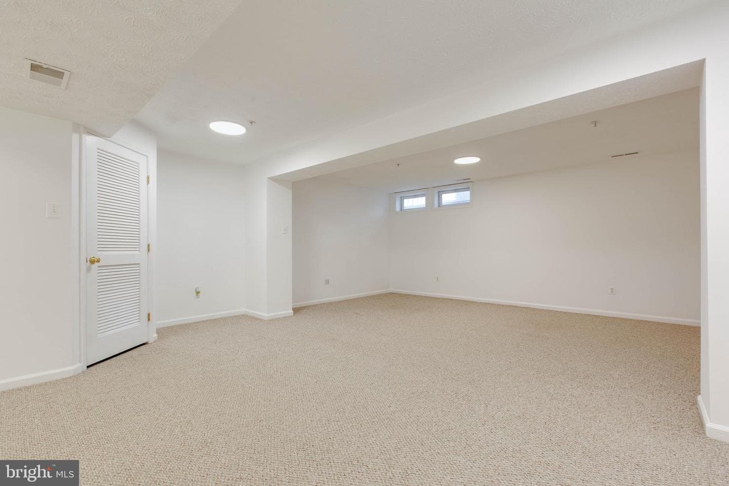 8893 Papillon Drive photo 40