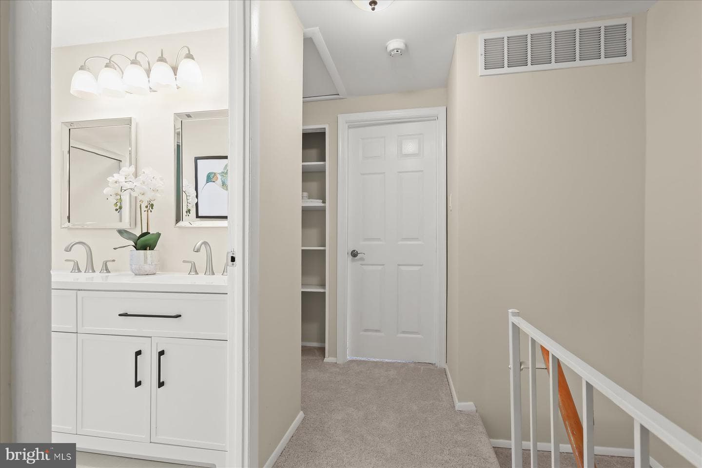 9019 Watchlight Court photo 23