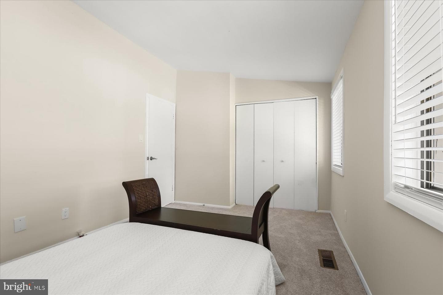 9019 Watchlight Court photo 28