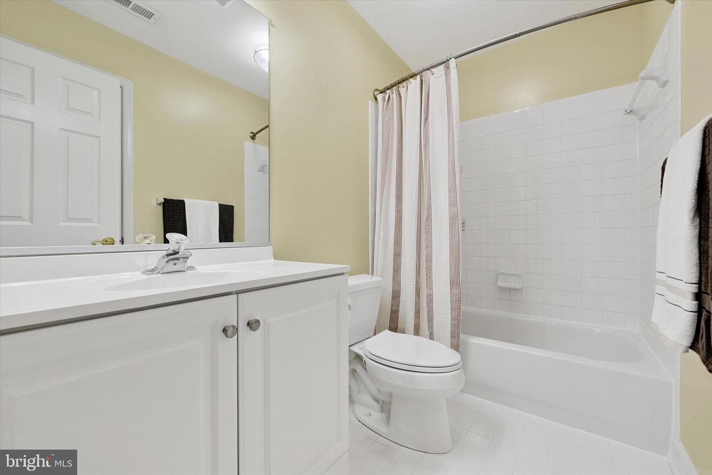 8332 Governor Grayson Way photo 24