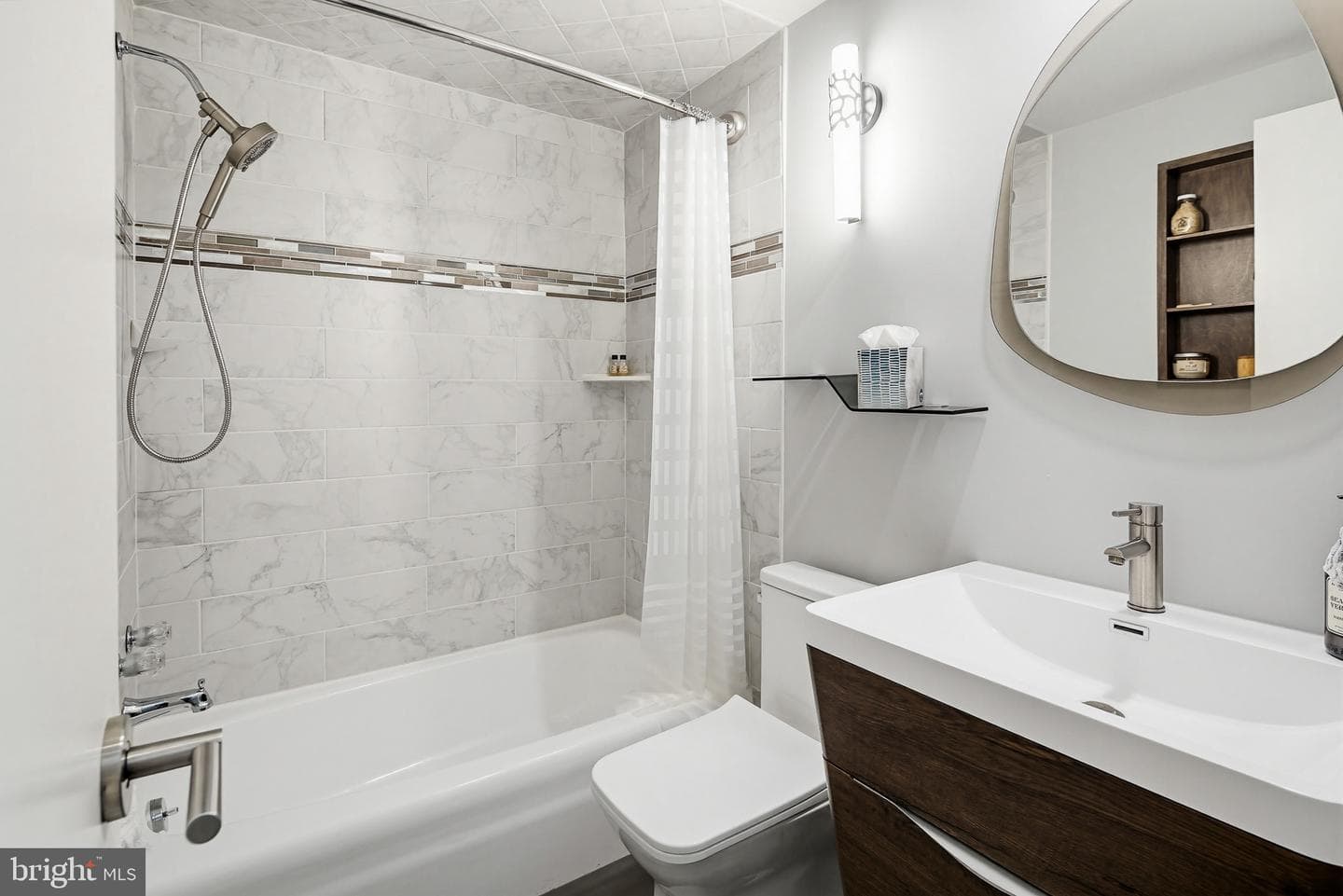 11113 Swansfield Road photo 28