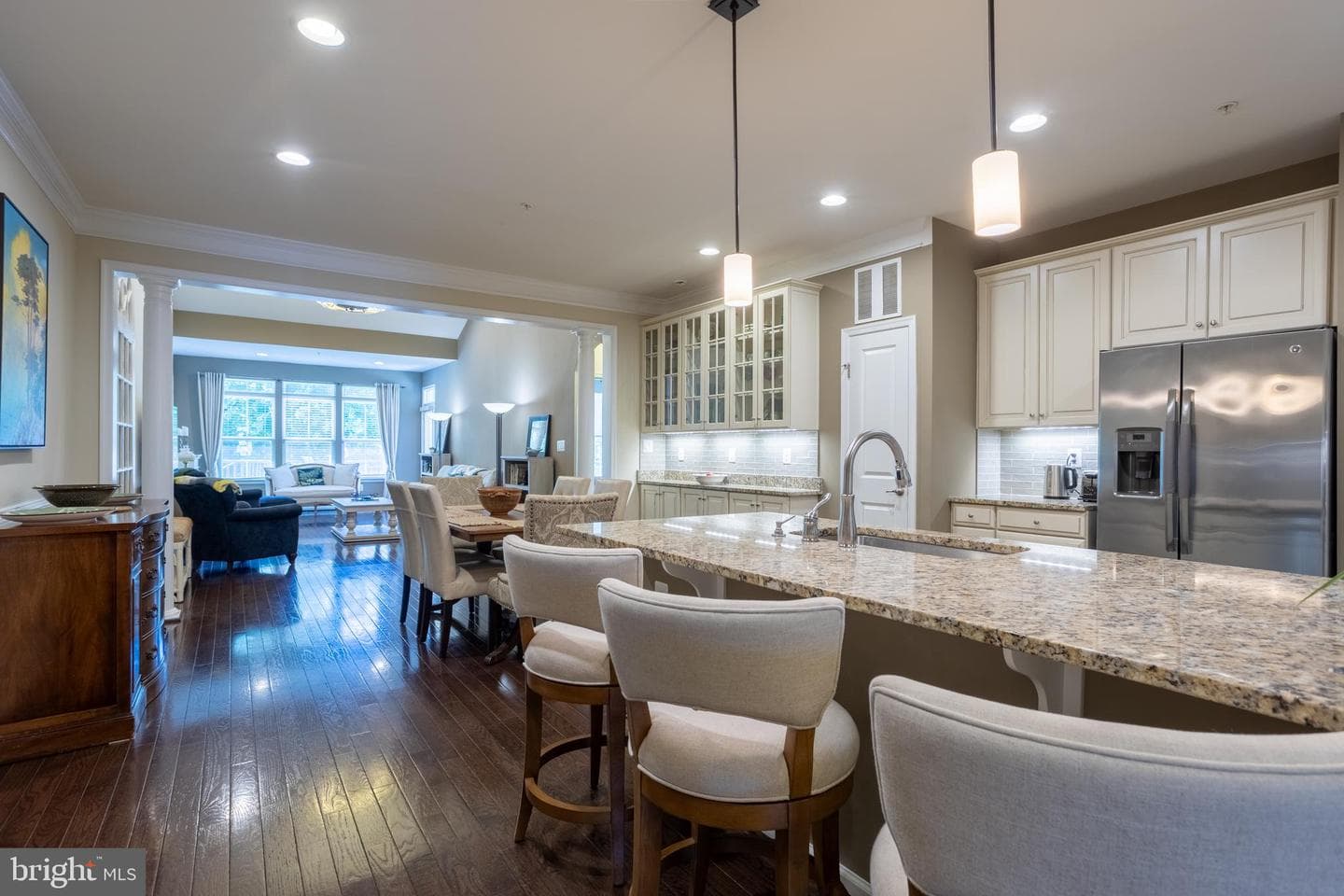 6486 Park Forest Circle photo 4