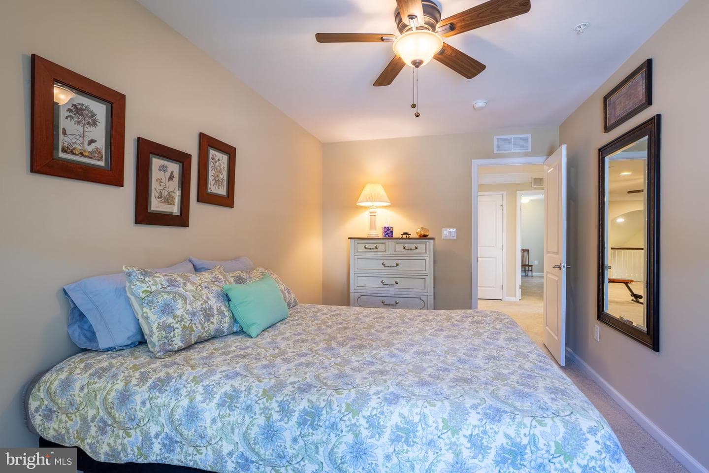 6486 Park Forest Circle photo 45