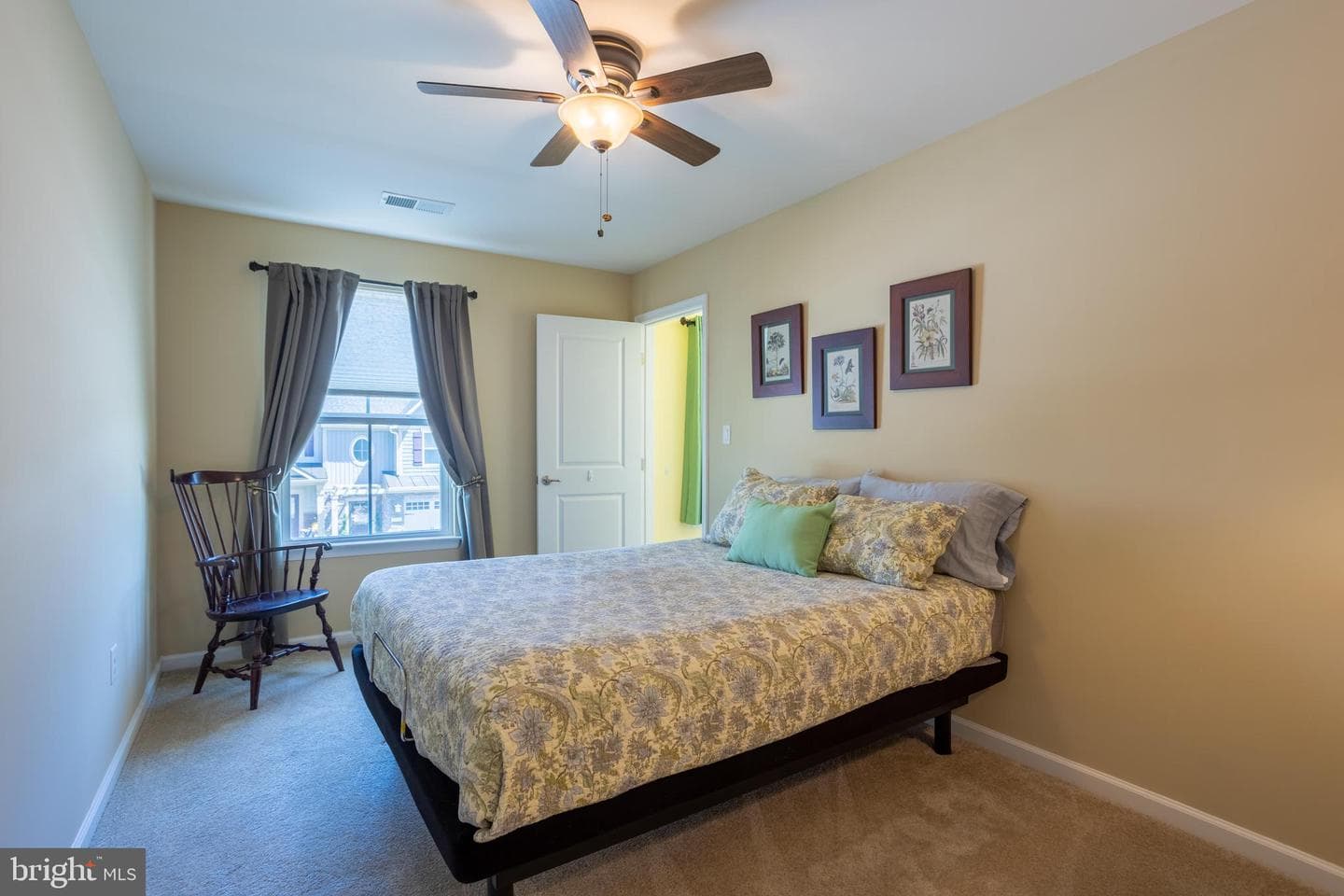 6486 Park Forest Circle photo 47