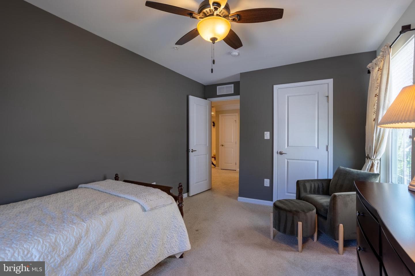 6486 Park Forest Circle photo 49