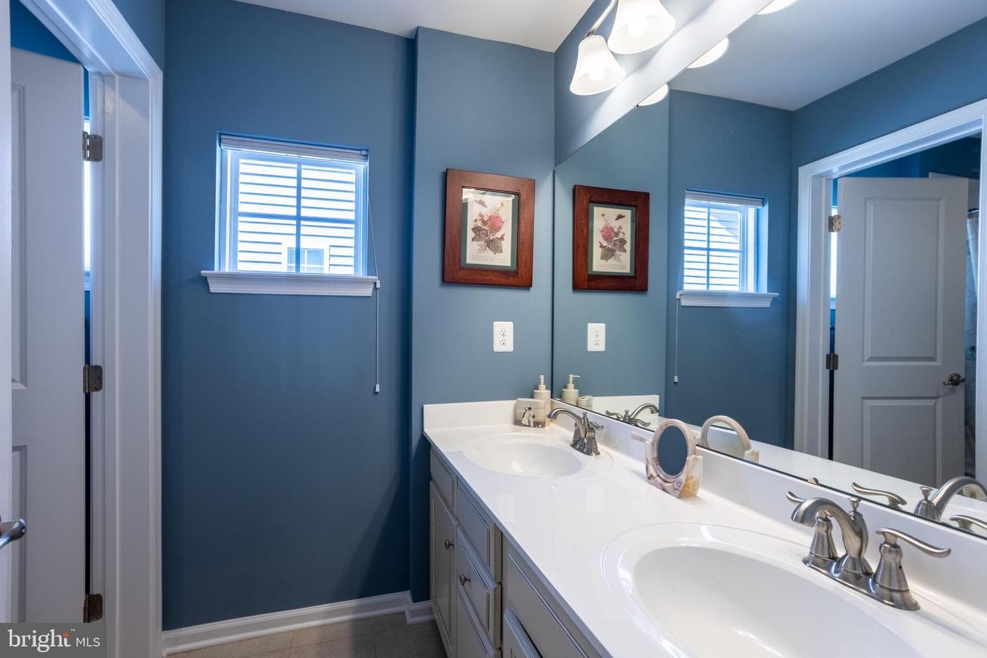 6486 Park Forest Circle photo 52