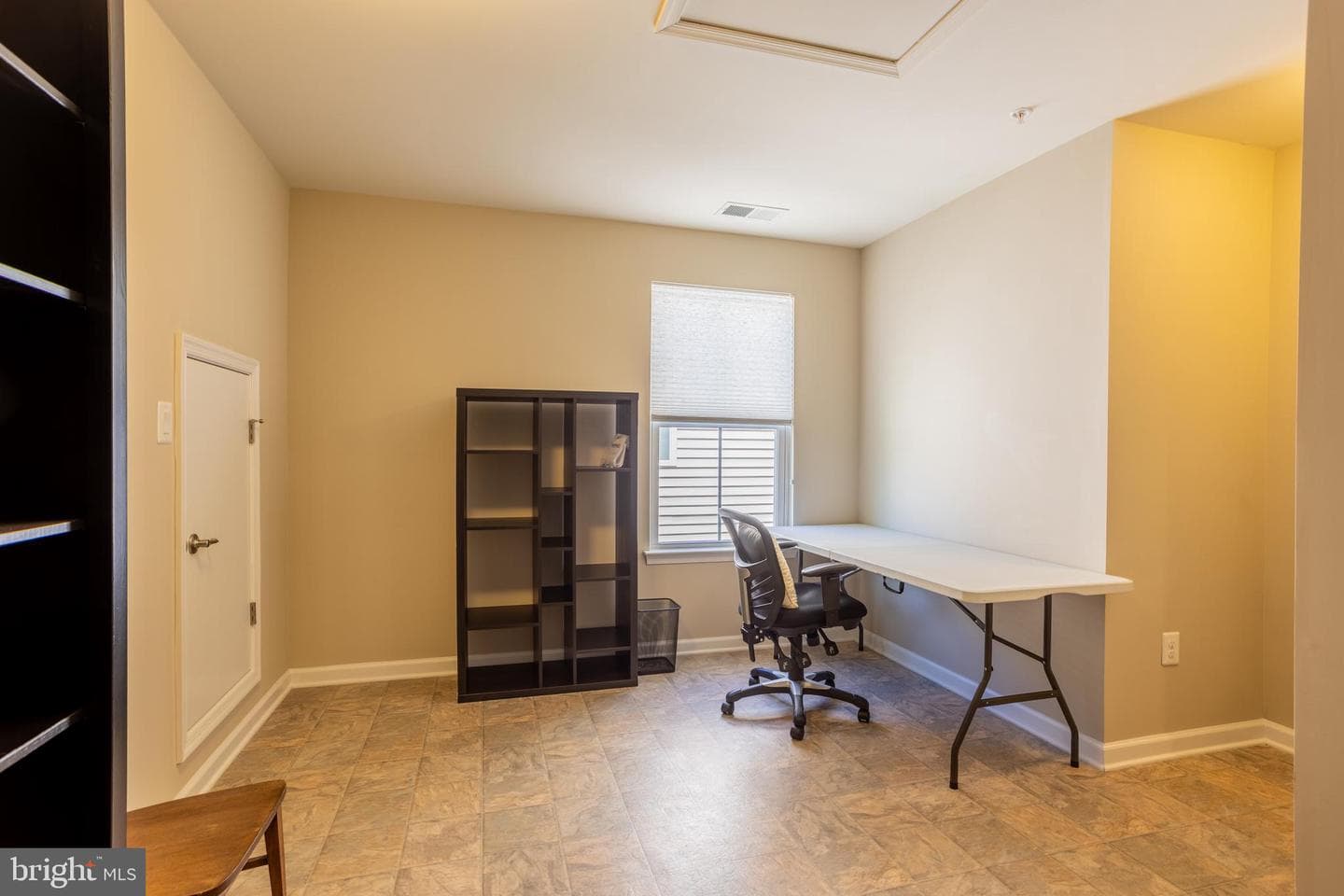 6486 Park Forest Circle photo 56