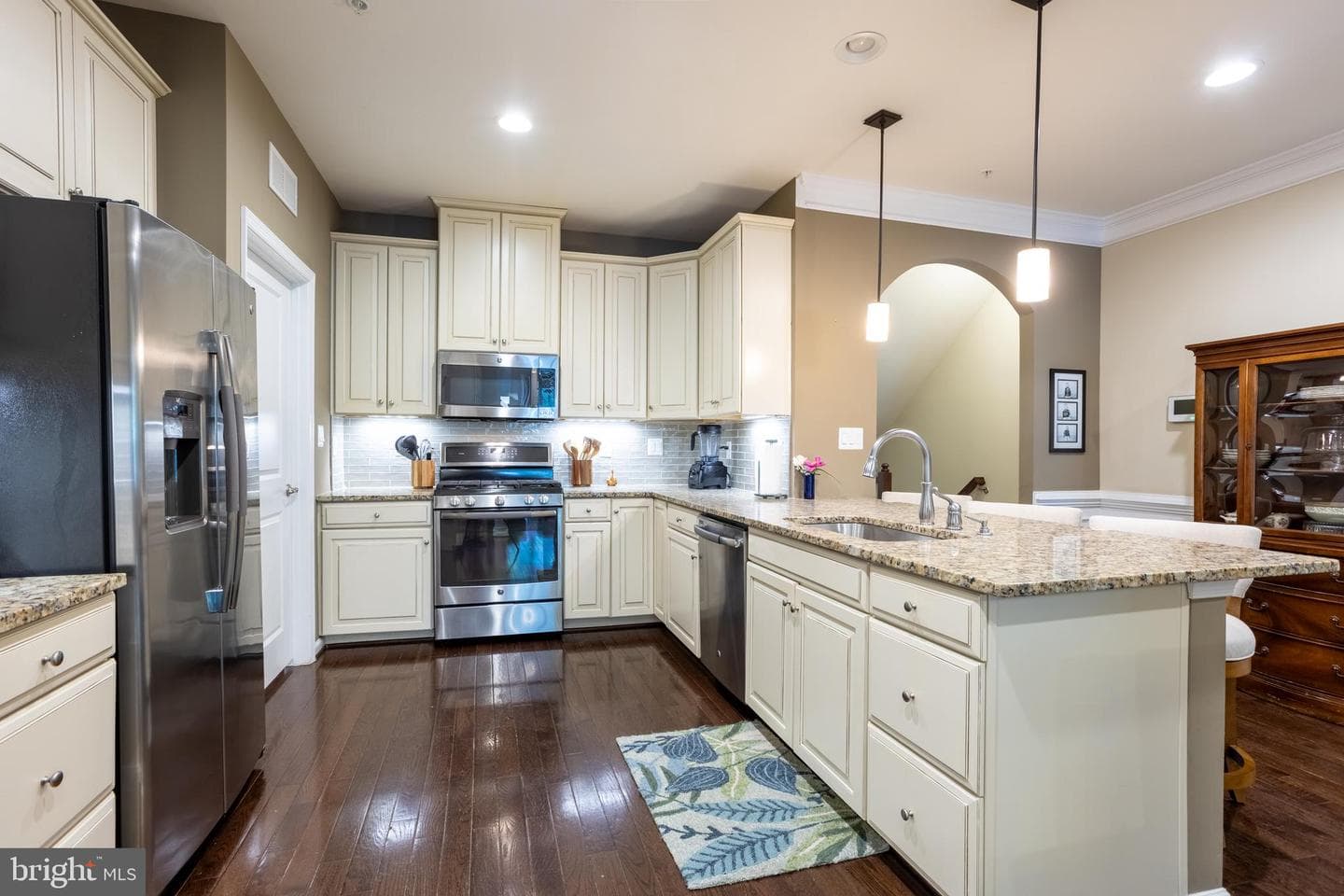 6486 Park Forest Circle photo 6