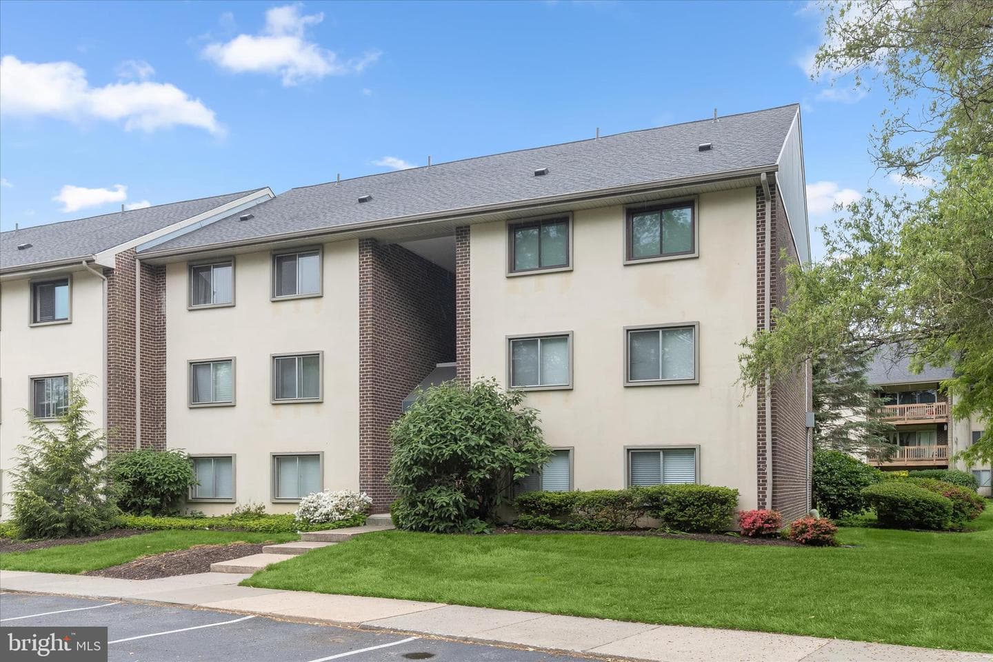 5025 Green Mountain Circle #5