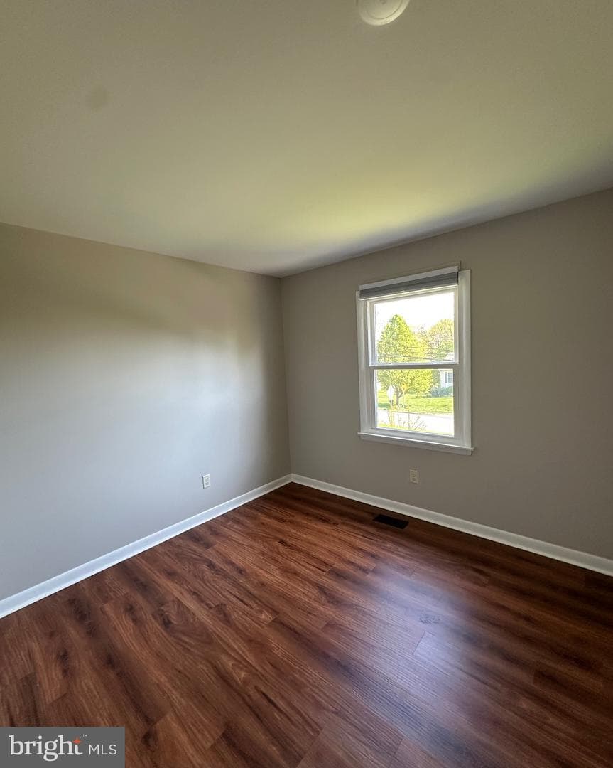 6020 Hanover Road photo 33