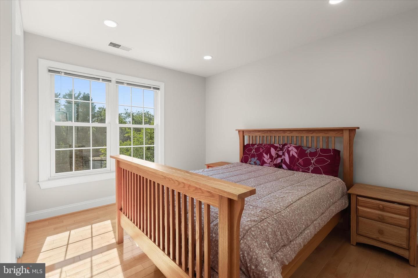 5593 Broadwater Lane photo 38