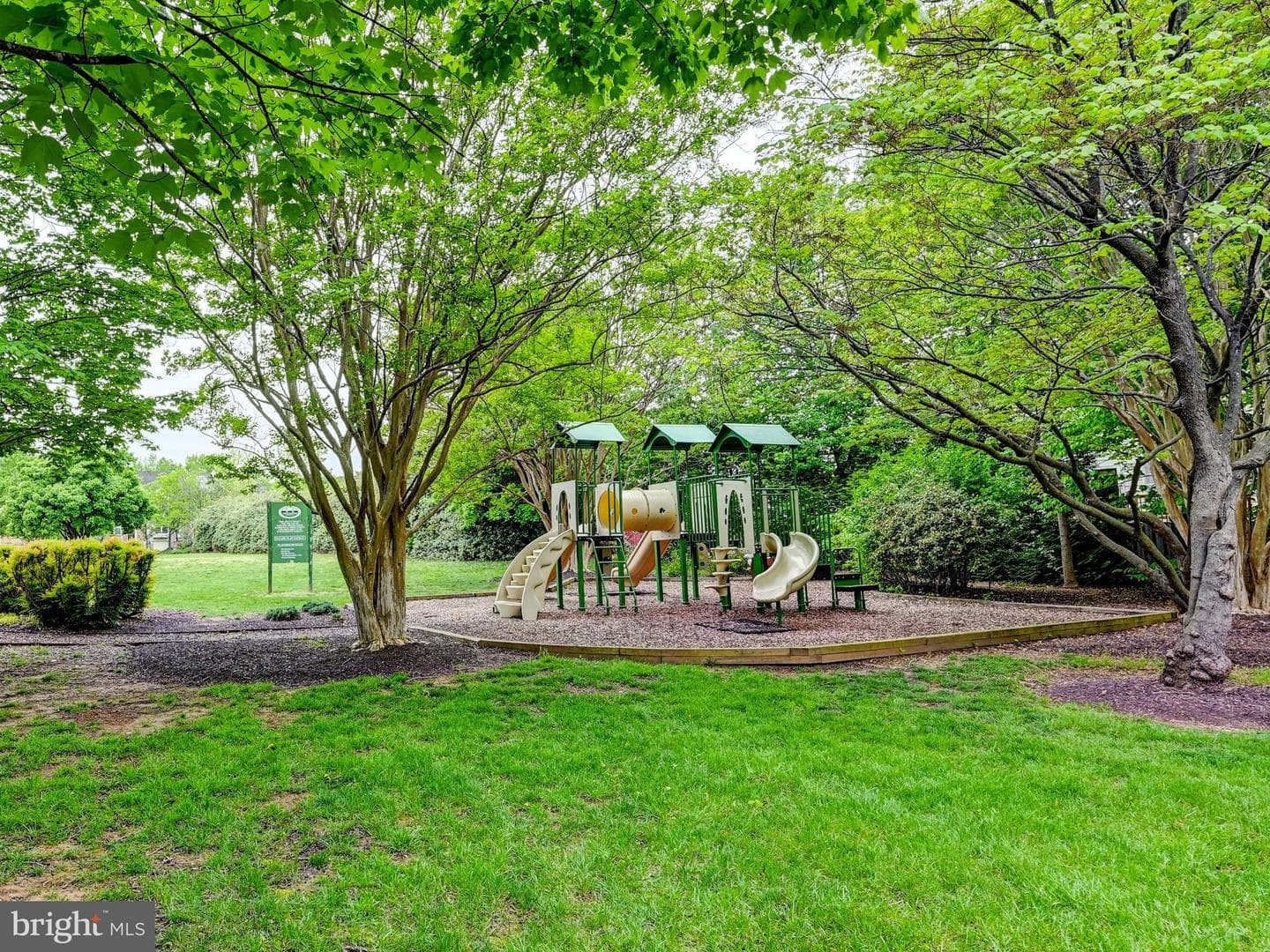 9345 Breamore Court photo 30