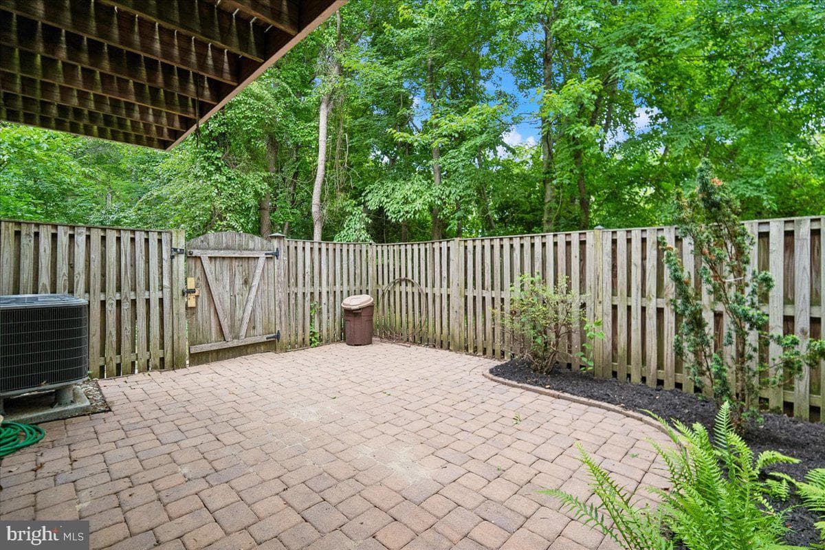 8946 Skyrock Court photo 39