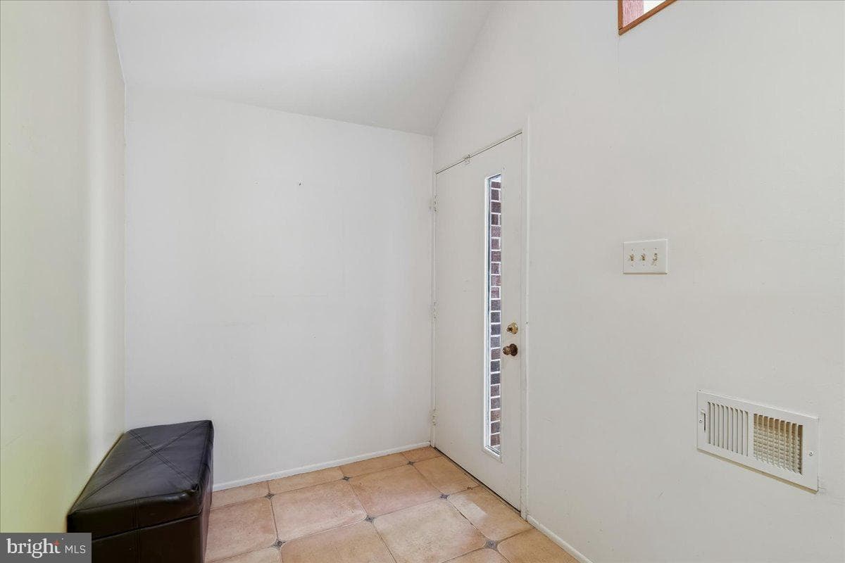 8946 Skyrock Court photo 4