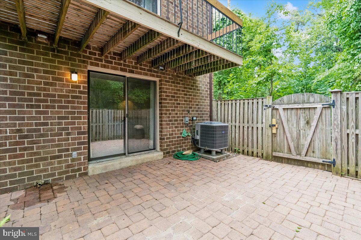 8946 Skyrock Court photo 40