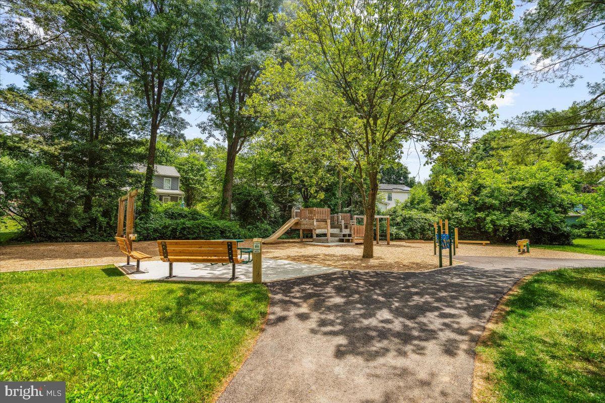 8946 Skyrock Court photo 46