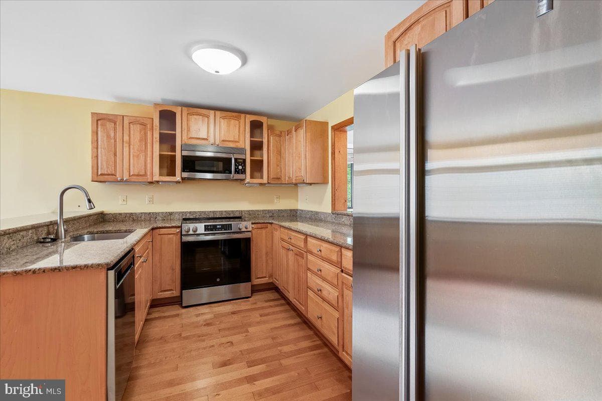 8946 Skyrock Court photo 6
