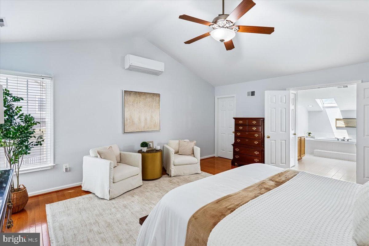 9909 Midsummer Snow Lane photo 31