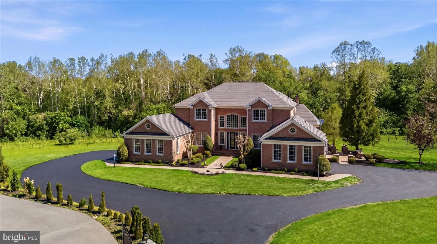11610 Clarksville Pike photo 1