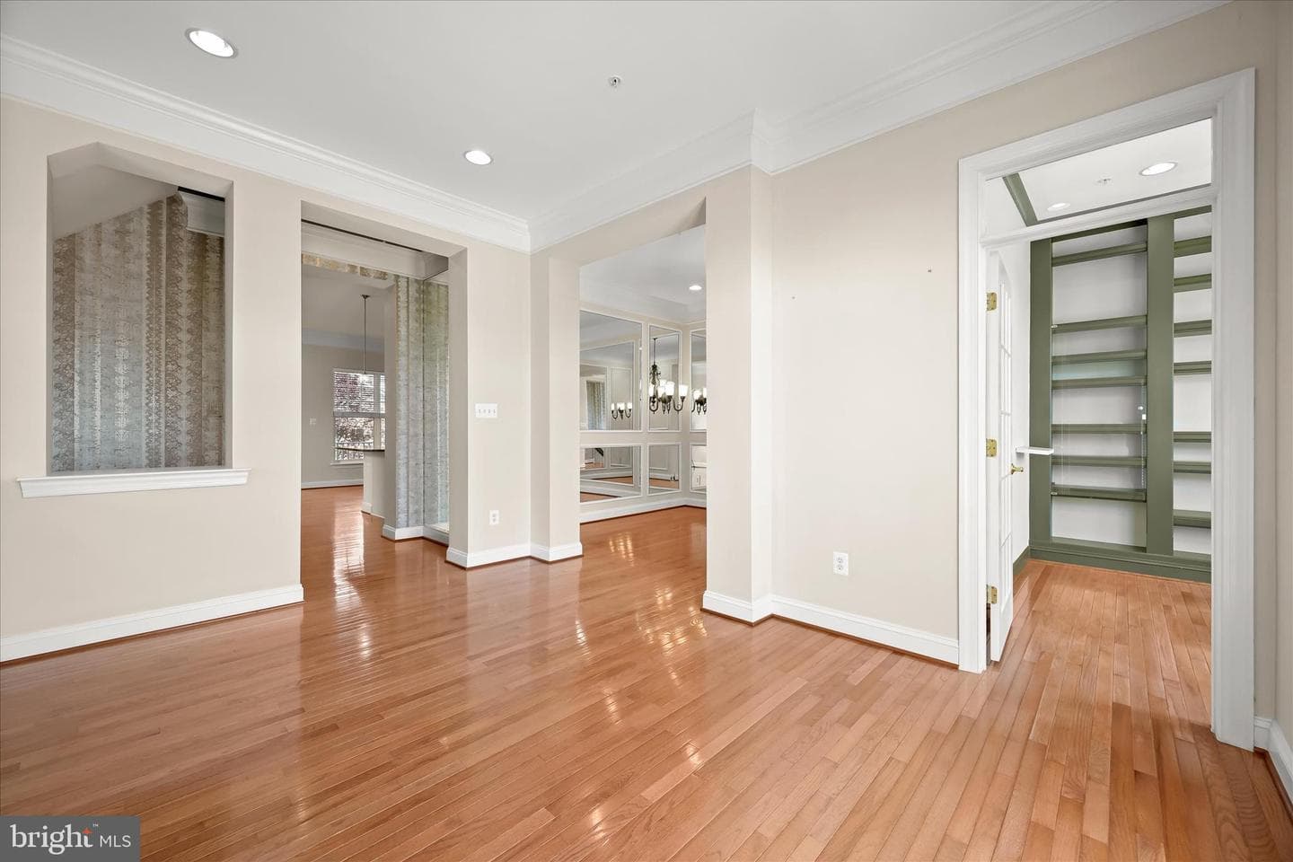 8801 Mirror Lake Way photo 15