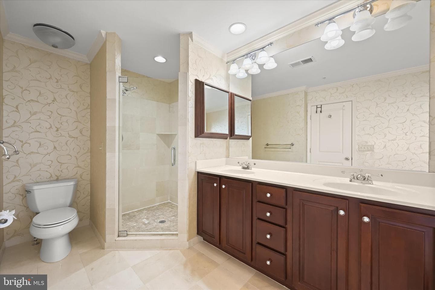 8801 Mirror Lake Way photo 31