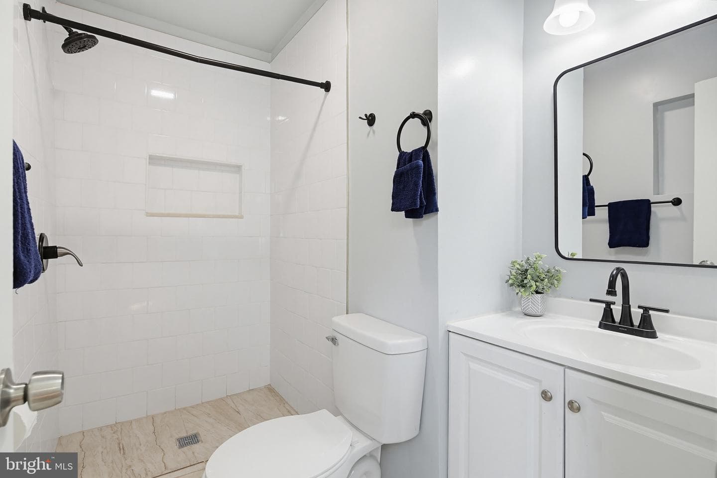 4709 Hale Haven Drive photo 32