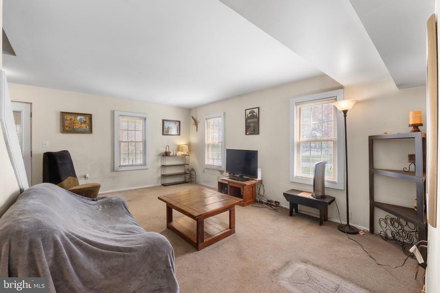 15921 Frederick Road photo 16
