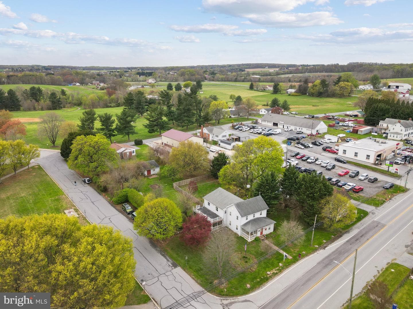 15921 Frederick Road photo 5