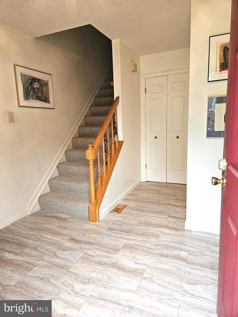 9676 Oak Hill Drive photo 4