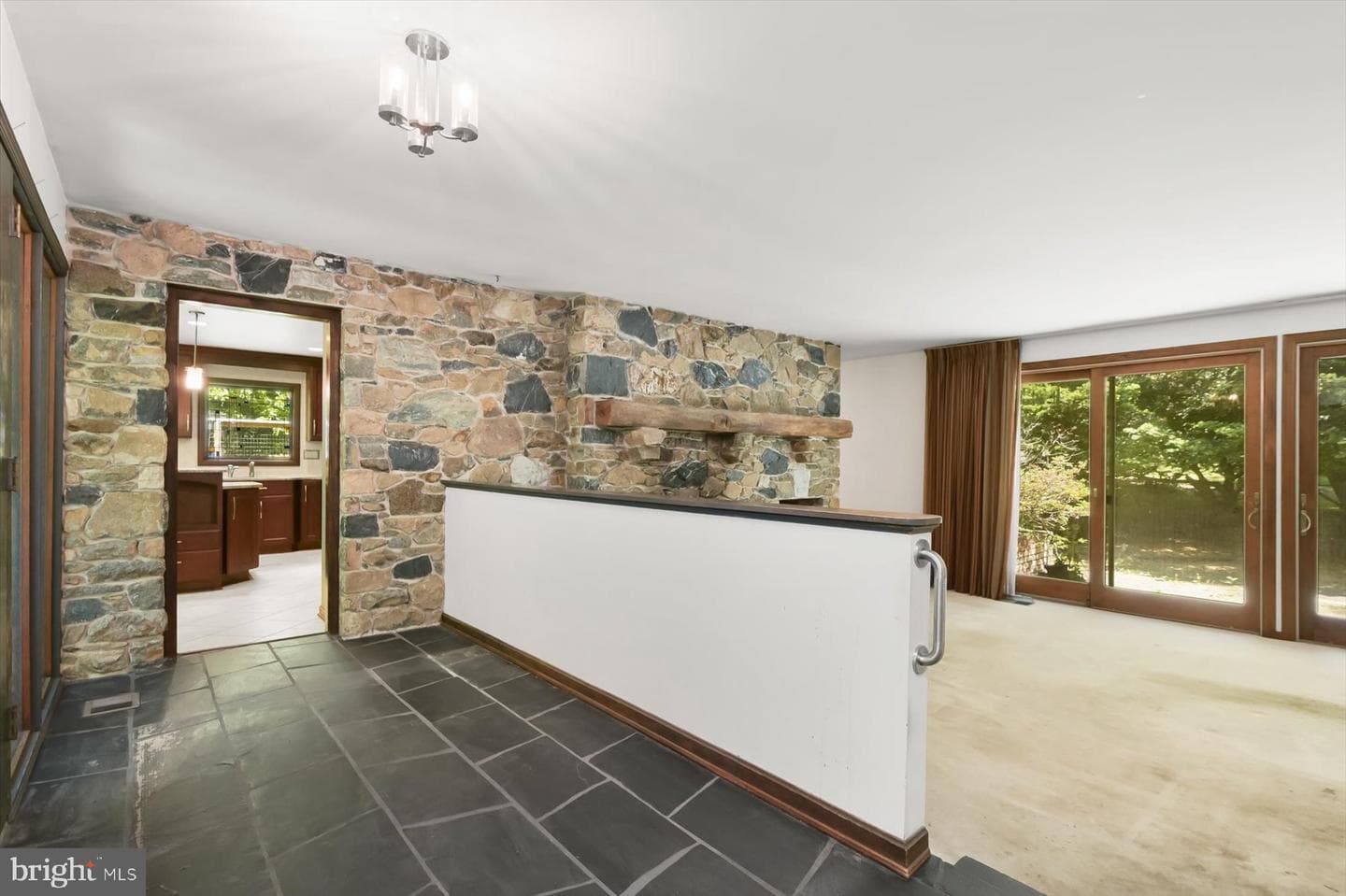 13922 Wayside Drive photo 10
